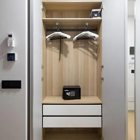 Residence Sant'Orsola - Pizzardi Suites Apartments Bologna Buitenkant foto